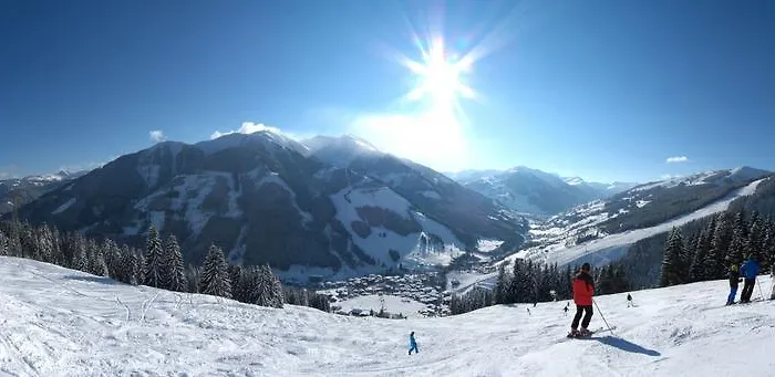 Loitfelder-pang Σάαλμπαχ-Χίντεργκλεμ